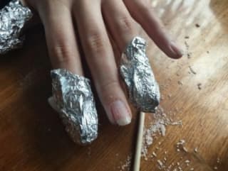 folia aluminiowa - jak zdjąć hybrydę folia aluminiowa - jak zdjąć hybrydę